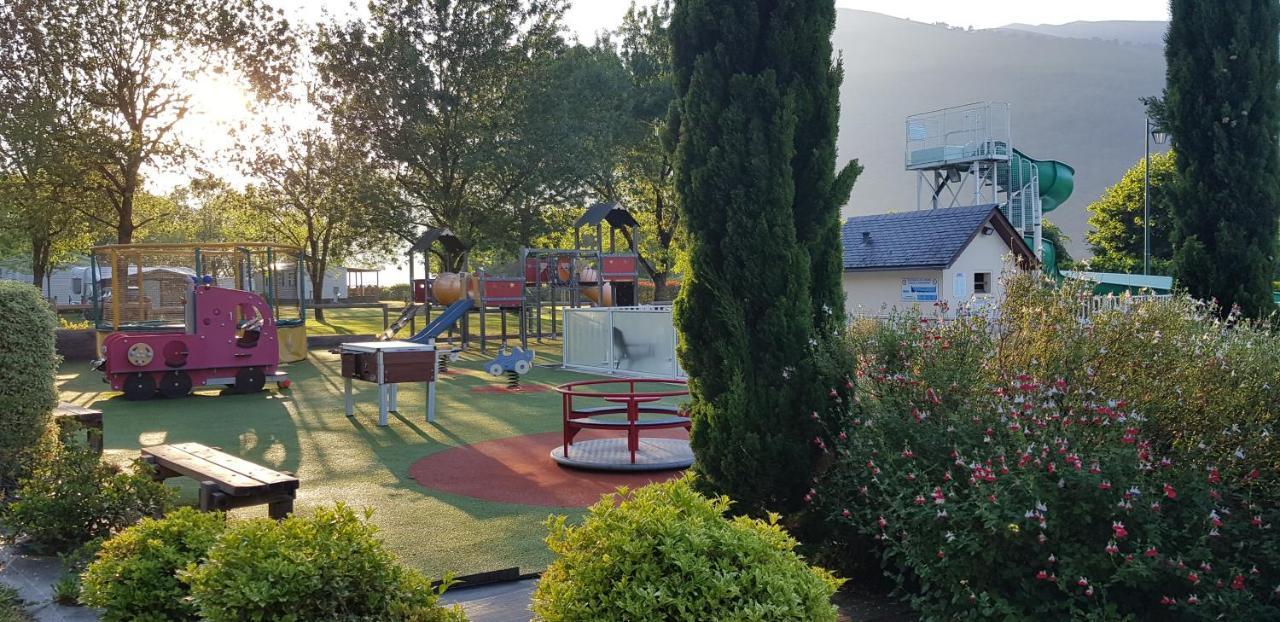 Camping Familial - Parc Aquatique - Grande Aire De Jeux A La Montagne Agos-Vidalos Εξωτερικό φωτογραφία