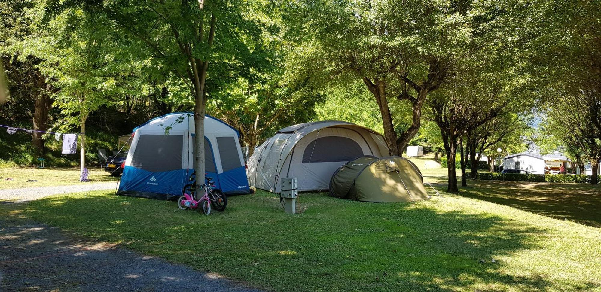 Camping Familial - Parc Aquatique - Grande Aire De Jeux A La Montagne Agos-Vidalos Εξωτερικό φωτογραφία