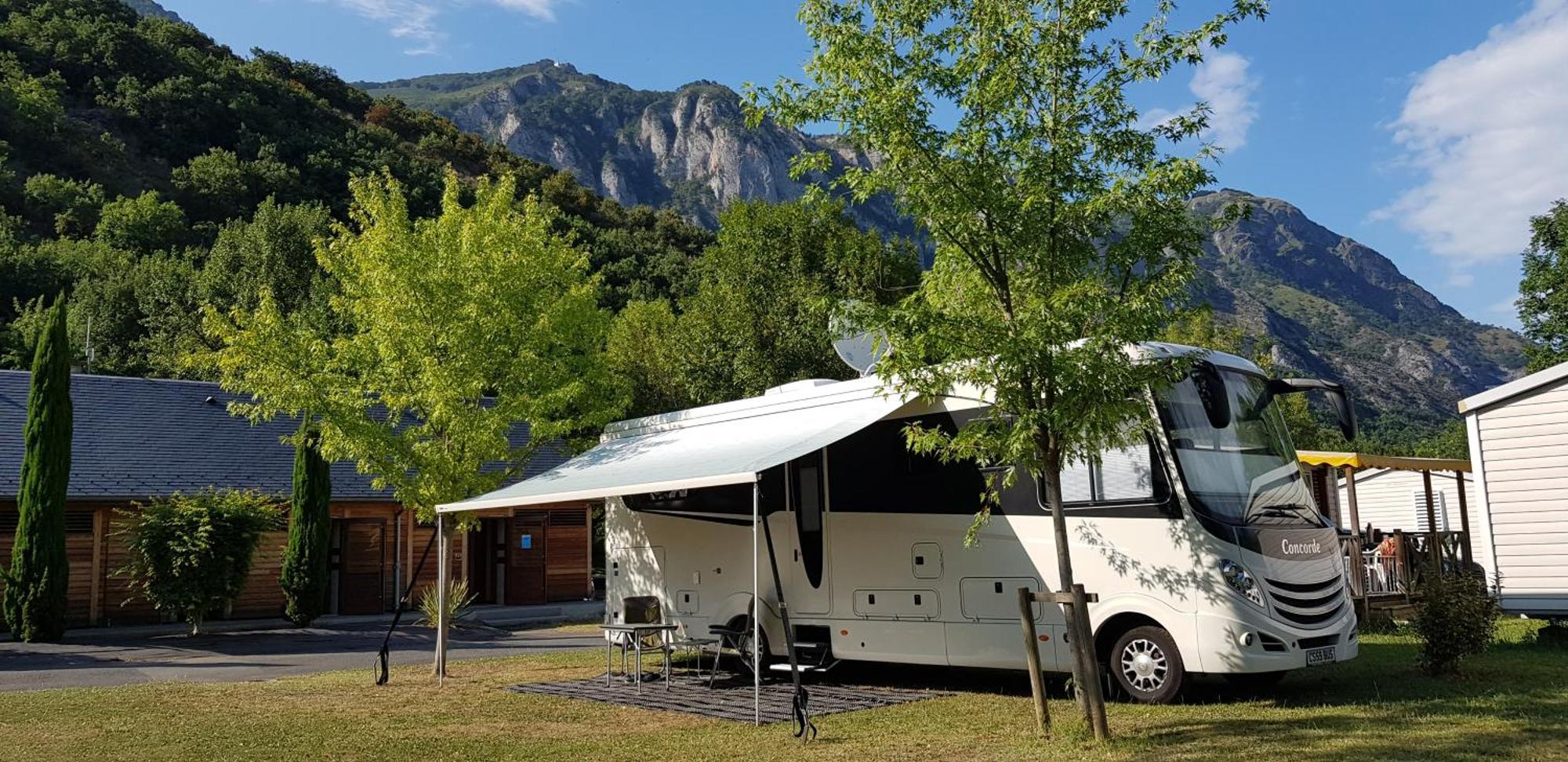 Camping Familial - Parc Aquatique - Grande Aire De Jeux A La Montagne Agos-Vidalos Εξωτερικό φωτογραφία